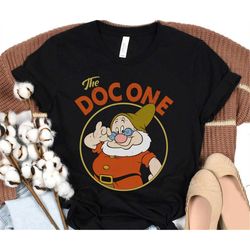 retro 90s the doc one snow white and seven dwarfs shirt / doc dwarf leader disney t-shirt / walt disney world / disneyla