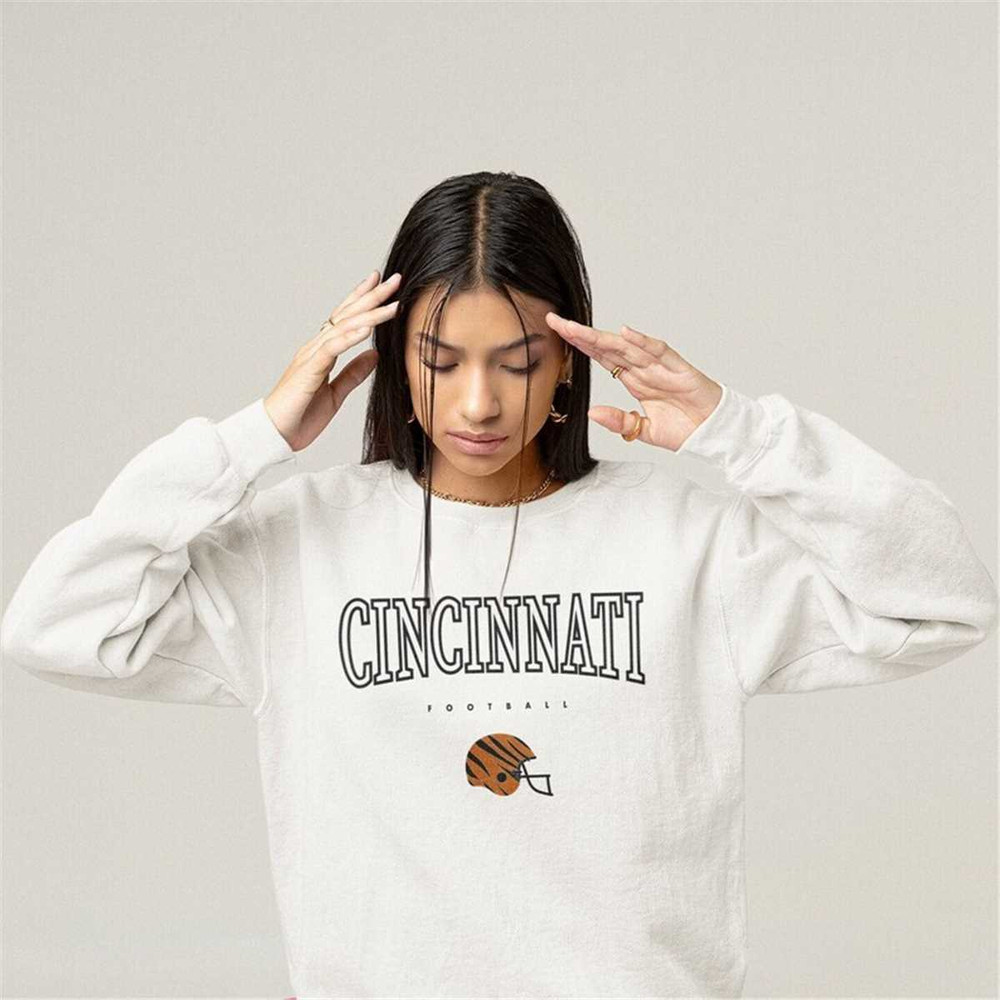 MR-65202383328-cincinnati-football-sweatshirt-vintage-style-cincinnati-image-1.jpg