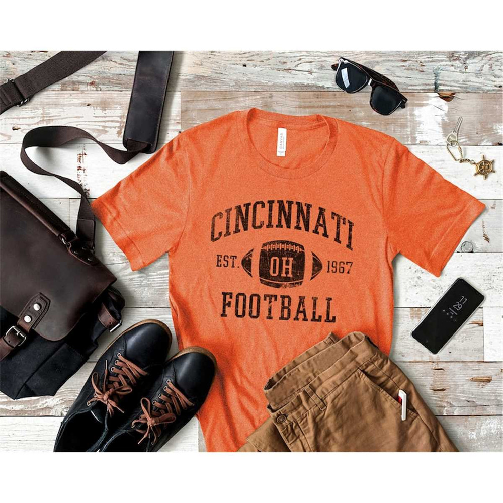 MR-65202384346-vintage-cincinnati-classic-t-shirt-american-football-arch-image-1.jpg