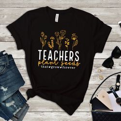 helping little minds grow shirt, best teacher shirt, teacher appreciation shirt, teacher life shirt, favorite teacher sh
