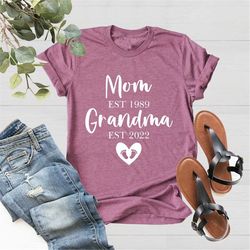 mom est grandma est custom shirt, custom mom shirt, personalized grandma shirt, mothers day gift shirt, gift for mom, ne