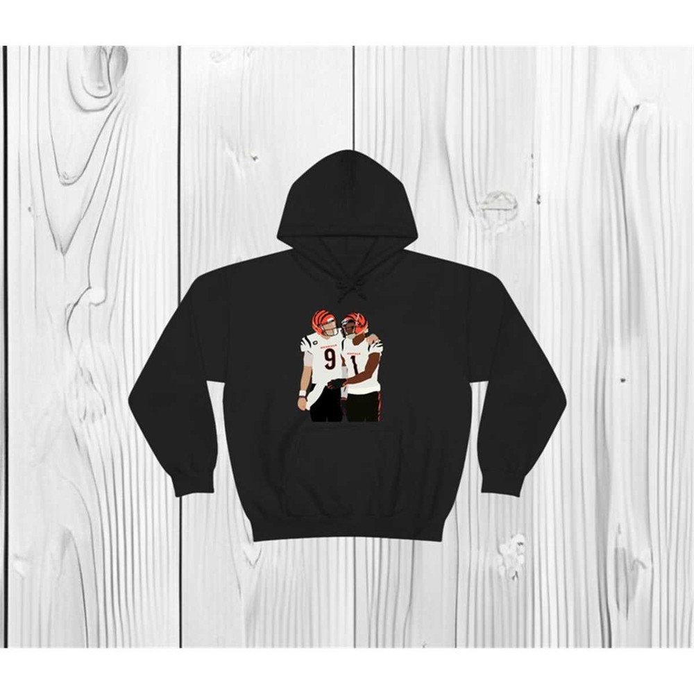 MR-652023132428-cincinnati-bengals-graphic-hoodie-joe-burrow-jamarr-image-1.jpg