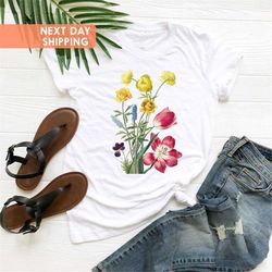 Botanical Shirt, Mothers Day Shirt, Flower T-shirt, Tee, Vintage Botanical, Botanical Print, Vintage Flower Shirt, Wildf