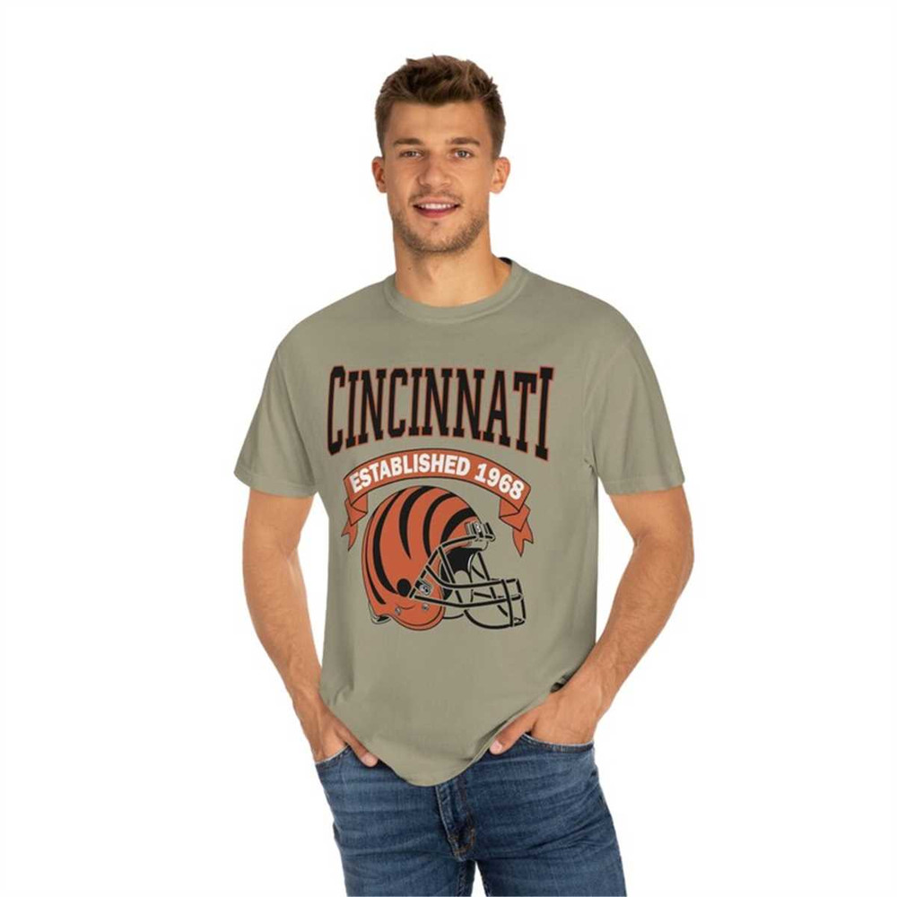 MR-65202315247-cincinnati-football-vintage-unisex-t-shirt-cincinnati-vintage-image-1.jpg