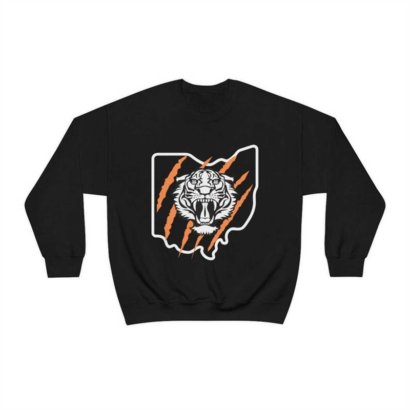 MR-65202316229-cincinnati-football-sweatshirt-vintage-style-cincinnati-image-1.jpg
