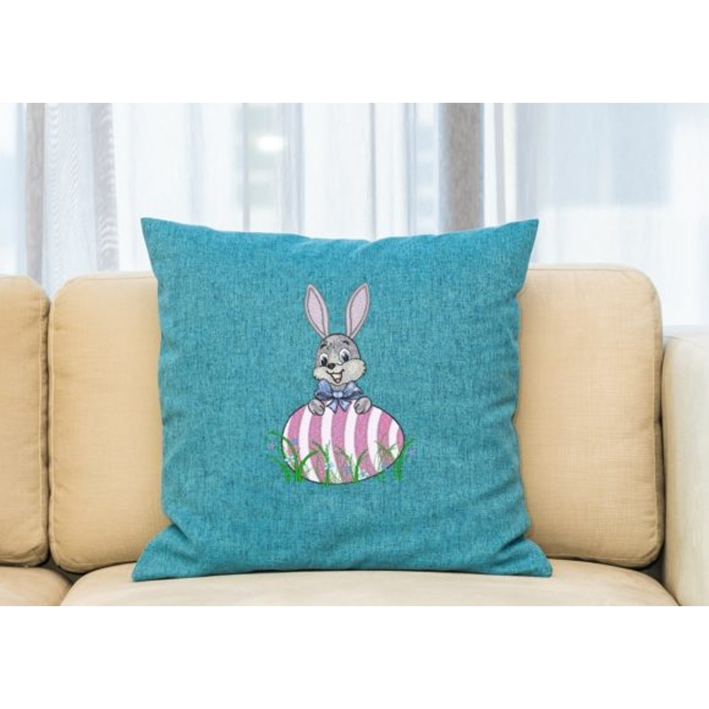 Easter-Bunny-Embroidery-12407303-3-580x412.jpg