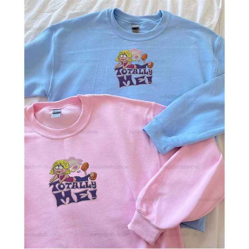 MR-752023161819-lizzie-mcguire-totally-me-embroidered-sweatshirt-disney-image-1.jpg