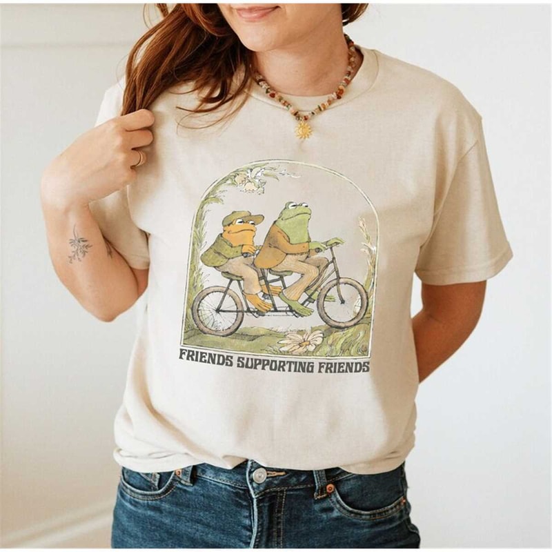 MR-752023174012-frog-and-toad-vintage-shirt-friends-supporting-friends-shirt-natural.jpg