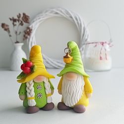 shelf sitter gnomes/miniature fairy garden couple gnome/polymer clay gnomes/potted plant decor/fairy garden for parents