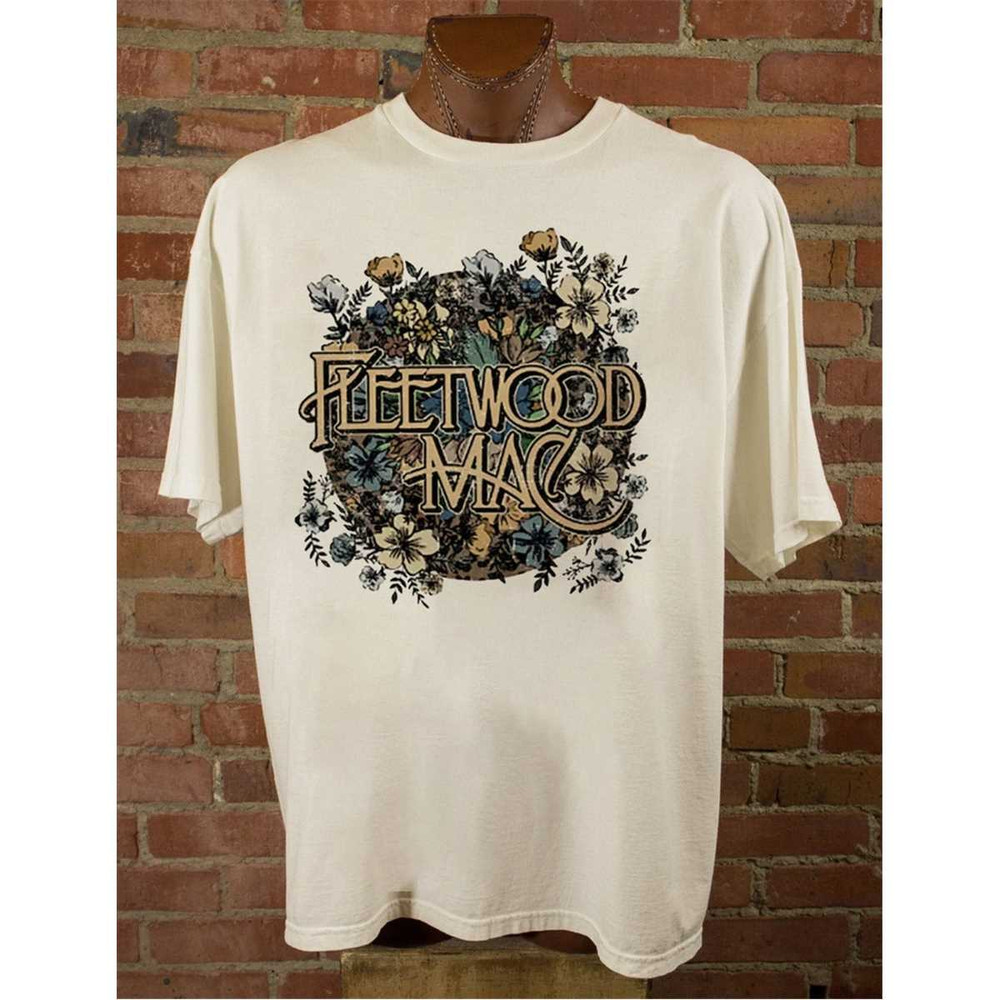 MR-85202391626-vintage-fleetwood-mac-rumours-t-shirt-retro-music-fleetwood-image-1.jpg