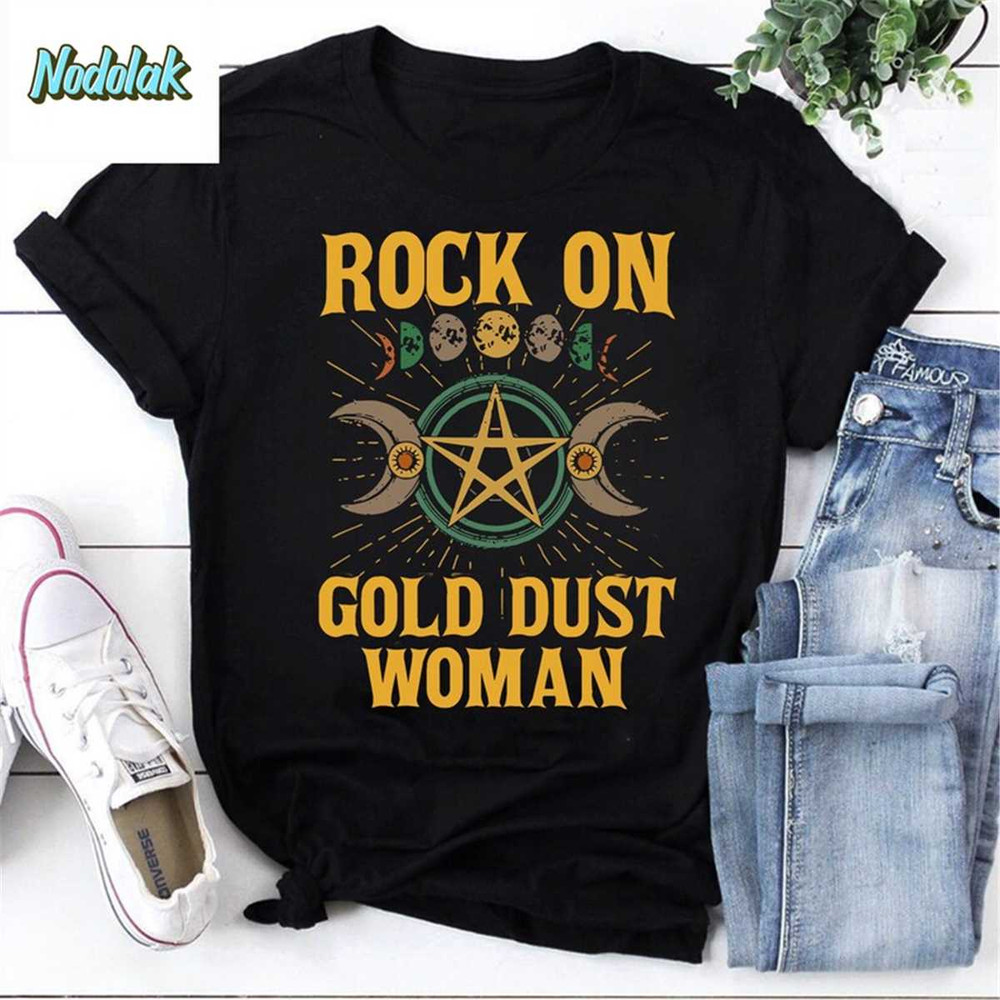 MR-85202311642-rock-on-dust-woman-stevie-gift-mac-rumours-nicks-fleetwood-tee-image-1.jpg