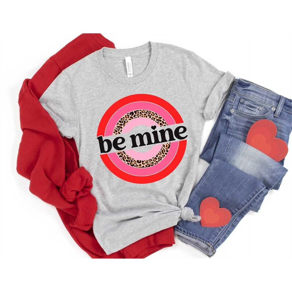 MR-85202311843-valentines-day-shirt-be-mine-half-leopard-groovy-retro-image-1.jpg