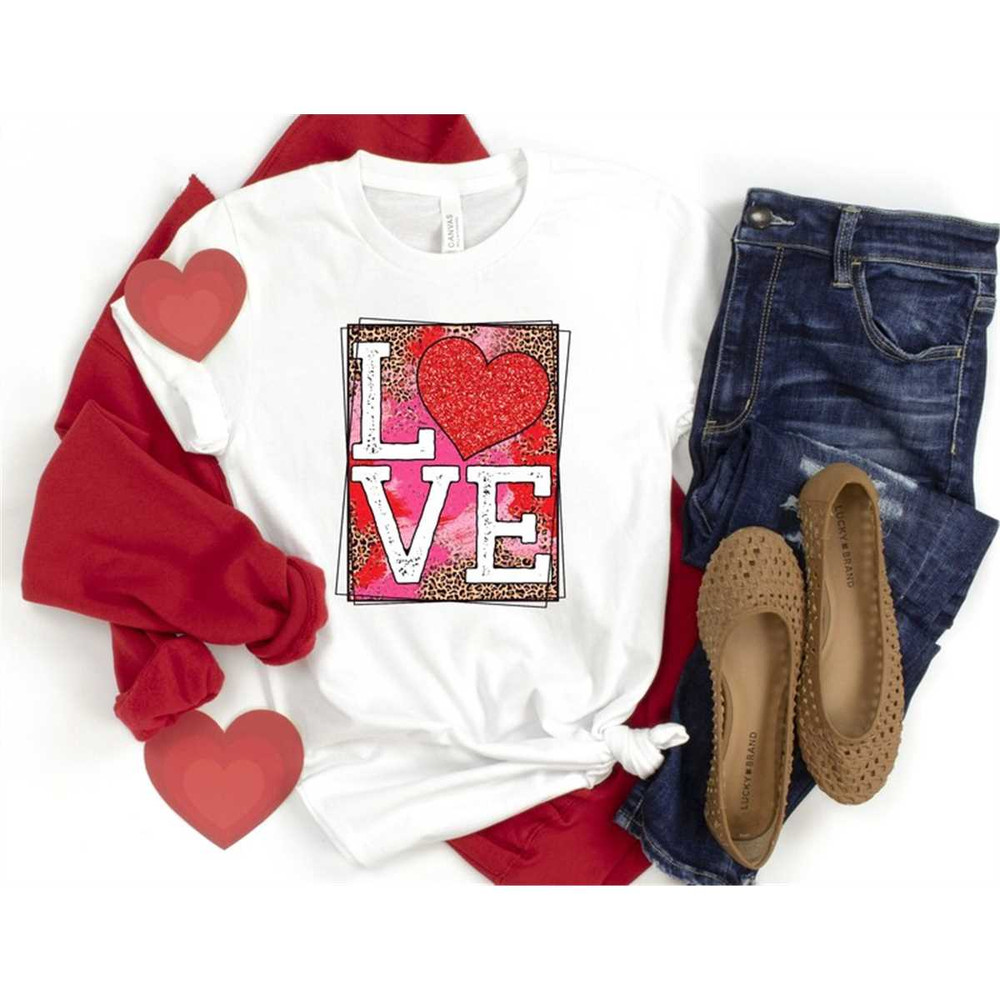 MR-852023112116-valentines-day-shirt-love-box-groovy-retro-red-pink-heart-image-1.jpg