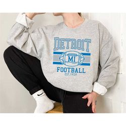 Vintage Detroit Football Sweatshirt, Style Detroit Football Crewneck Sweatshirt, American Football Shirt, NFL Shirt, Sun
