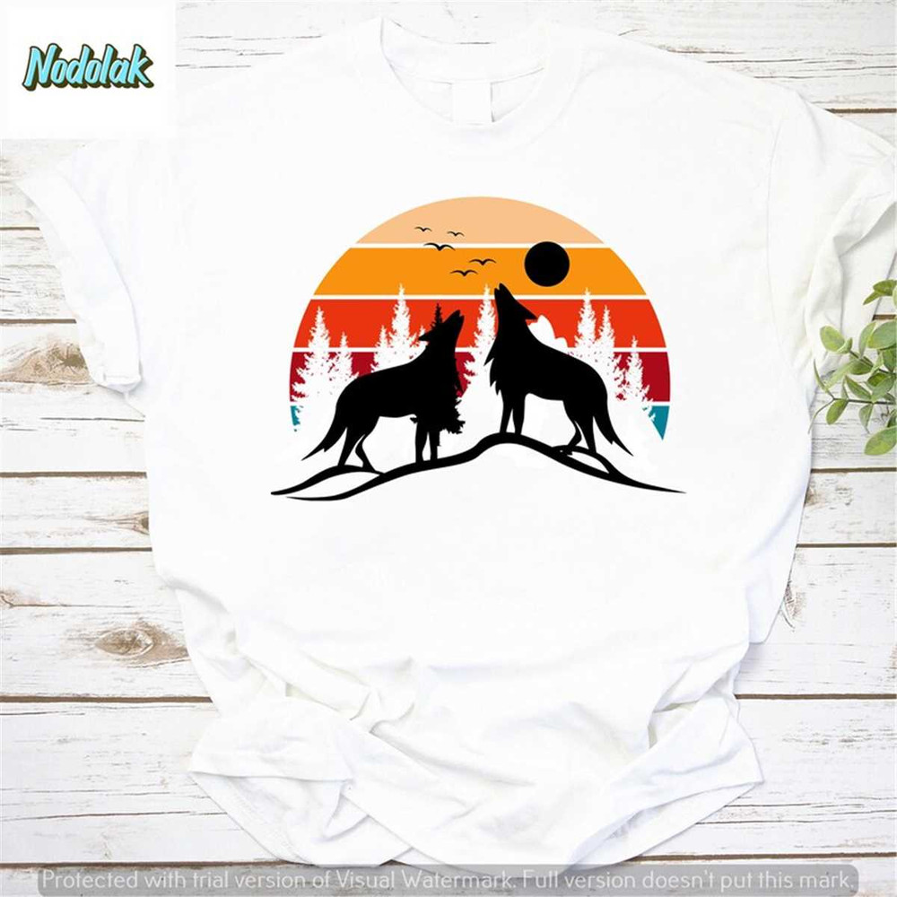 MR-852023115433-geometrical-wolf-retro-vintage-t-shirt-wolf-shirt-image-1.jpg