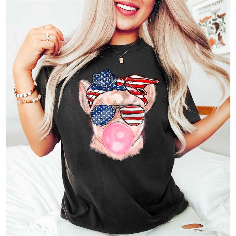 MR-852023123048-retro-comfort-patriotic-pig-shirt-bubble-gum-4th-of-july-pig-image-1.jpg