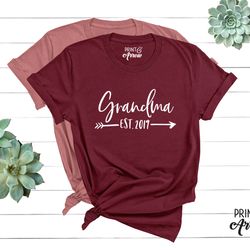 grandma shirt, grandma gift, grandma established shirt, grandma shirt, christmas gift grandma, pregnancy announcement gr