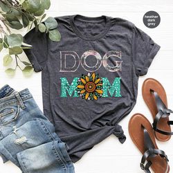 retro dog mom shirt, dog mom gift, mothers day gift, vintage vneck t shirt, mothers day shirt, sunflower graphic tees, d