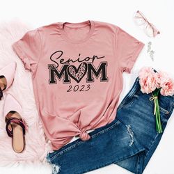 senior mom 2023 shirt, senior mom leopard heart shirt, graduate 2023 shirt, senior mom shirt, gift for mom