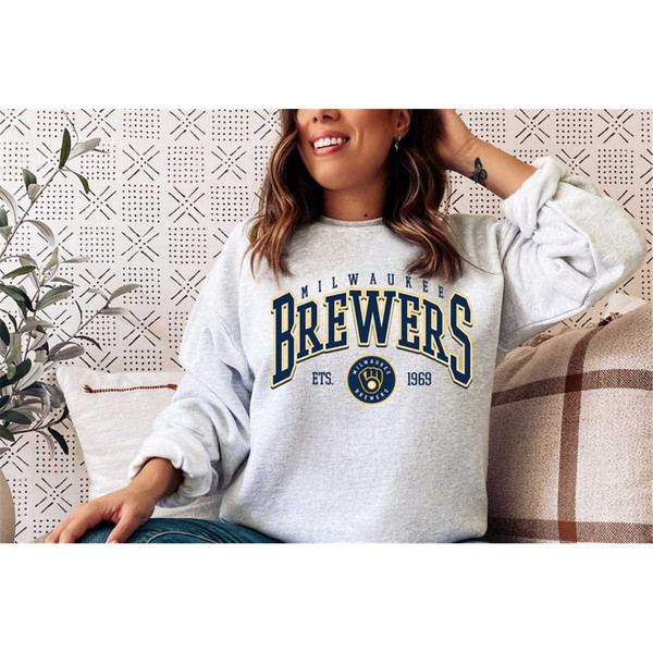 women's brewers sweatshirt