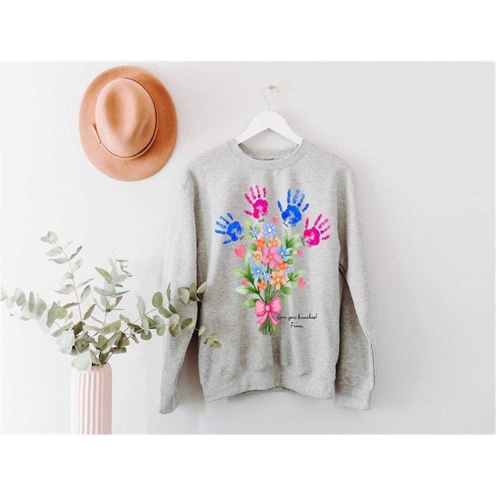 MR-95202311254-personalized-flower-mom-sweatshirtcustommothers-day-image-1.jpg