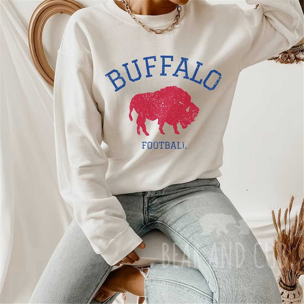 MR-952023162133-vintage-style-buffalo-football-sweatshirt-bills-crewneck-white.jpg