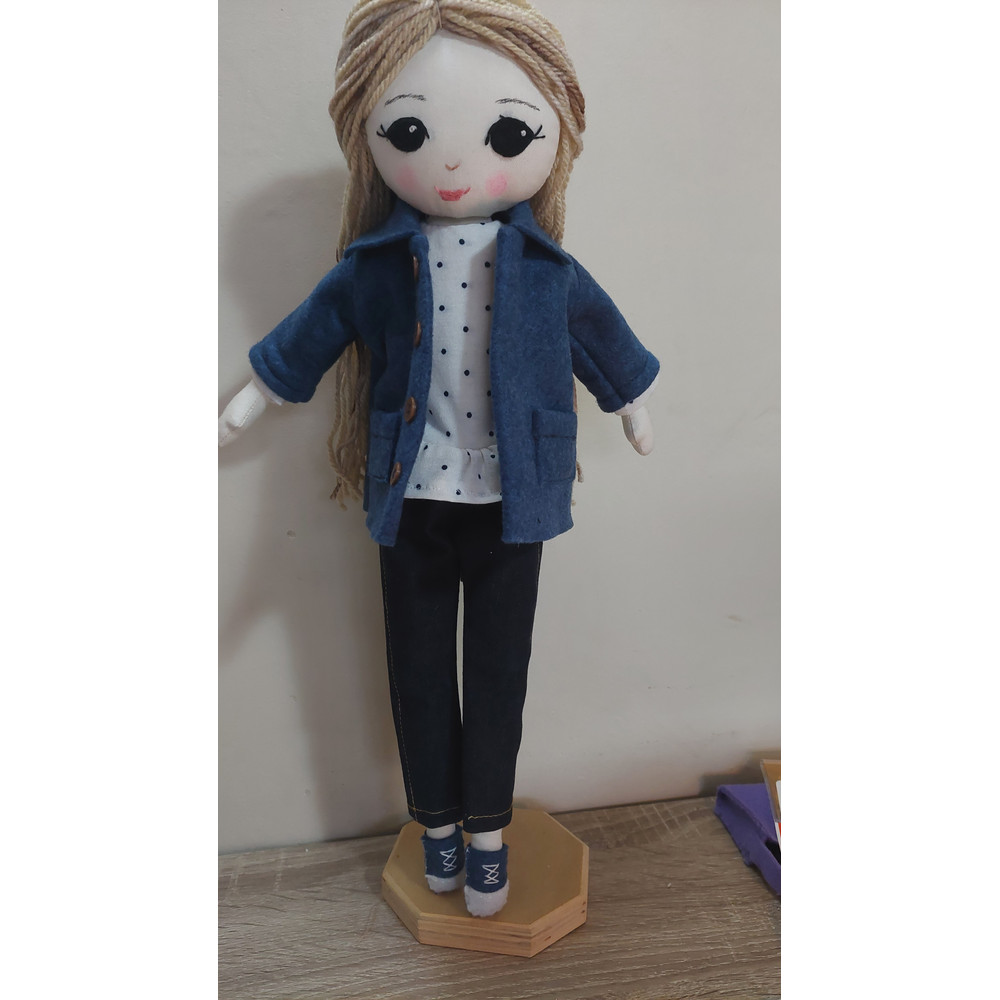 amelia blue coat 2.jpg