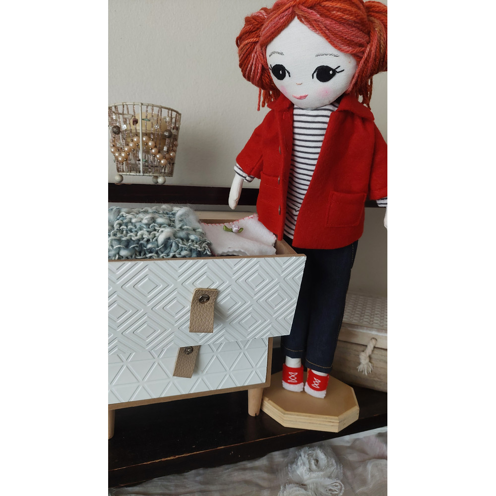 amelia red coat 3.jpg