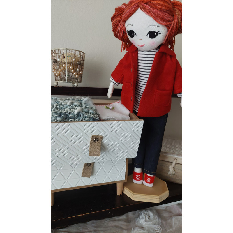 amelia red coat 3.jpg