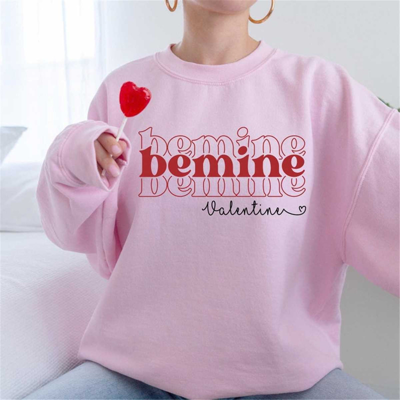 MR-1052023182920-be-mine-my-valentine-pink-sweatshirt-women-valentine-gift-image-1.jpg