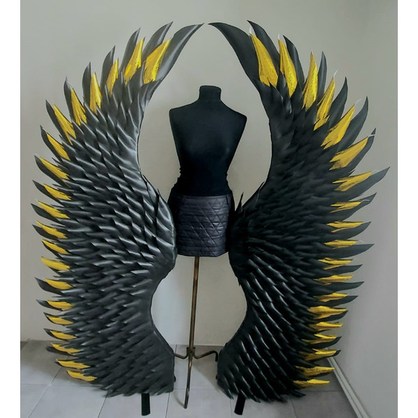 Standing black wings Angel wings wall decor gold black photo backdrop.jpeg