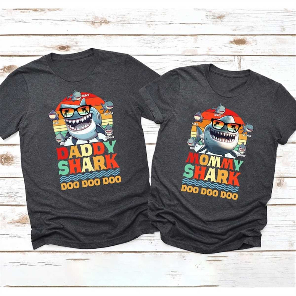 MR-1152023143859-mommy-daddy-shark-pesonalized-shirt-dad-mom-doo-doo-doo-retro-image-1.jpg
