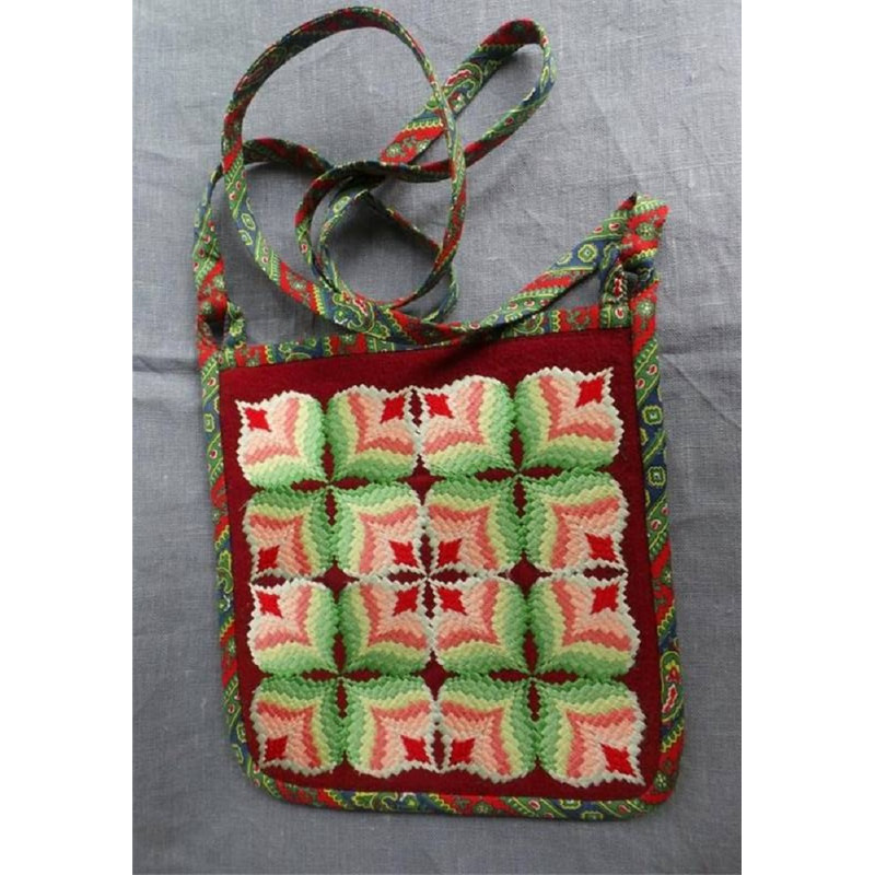 bargello_bag.jpg