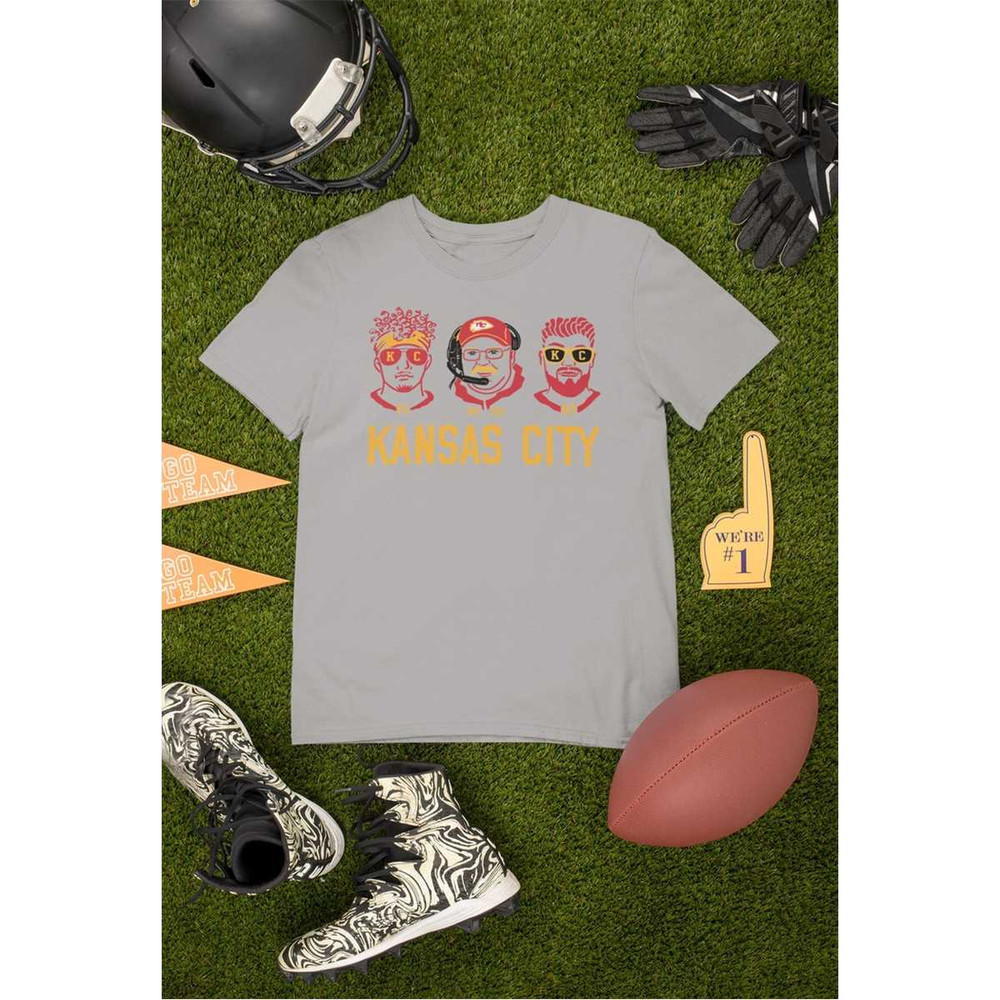 MR-115202317145-kansas-city-chiefs-dream-team-mahomes-tee-kelce-shirt-gray.jpg