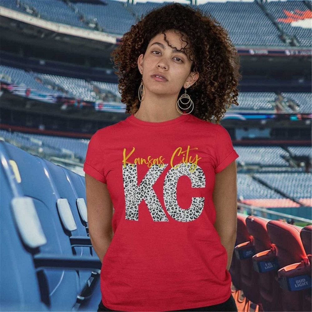MR-1152023184439-kansas-city-football-chiefs-mahomes-unisex-kelce-men-and-image-1.jpg
