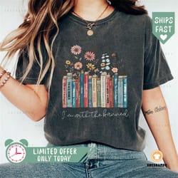 i'm with the banned shirt, reading shirt | read banned books | teacher shirt | book lovers clothing | bookworm shirt