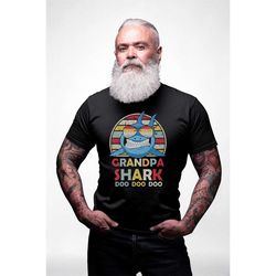 grandpa shark t shirt,grandpa shark shirt ,gift for grandpa shark ,funny grandpa shark t-shirt,daddy gift,family shark t