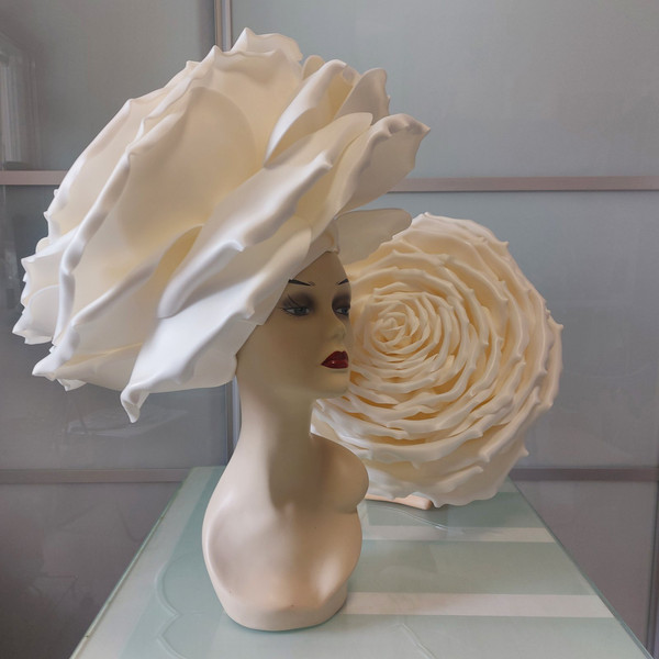 Wedding headdress, Bridal flower, Bridal headpiece.jpg