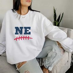 vintage new england football crewneck sweatshirt, distressed new england shirt, new england fan crewneck shirt, new engl