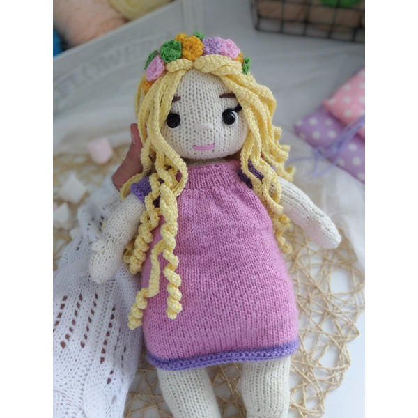 LUNA doll knitting pattern. Knitted doll pattern. Toy knitting pattern.jpg