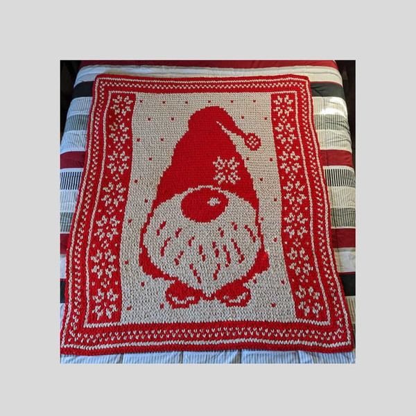loop-yarn-christmas-gnome-blanket-5.jpg