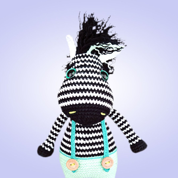 amigurumi-crochet-zebra-toy-pattern01.jpg