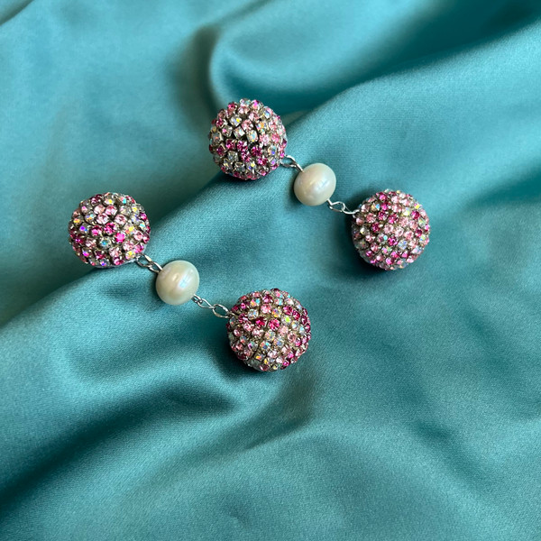 Crystal Balls on Chain Earrings Oscar de la Renta style
