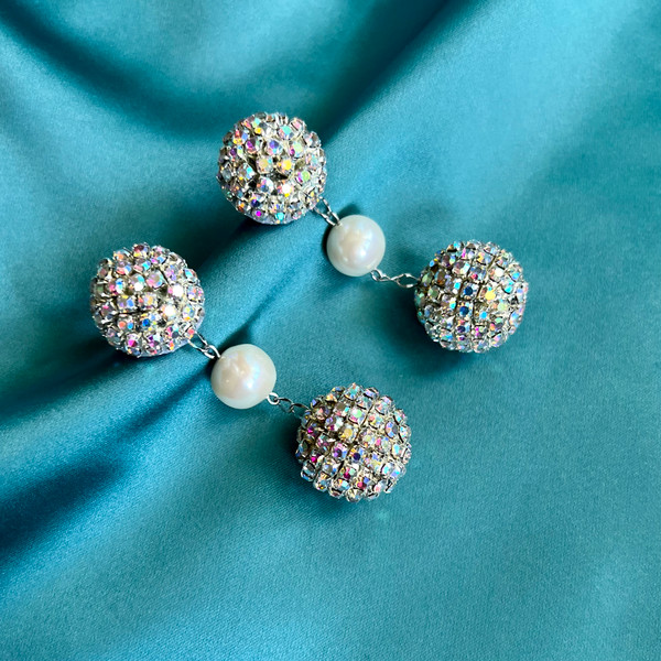 Crystal balls on chain earrings oscar de la renta