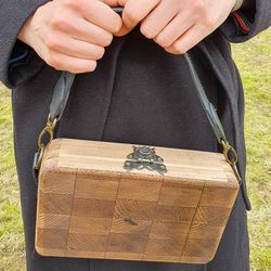 Oak wood bag, designer wood purse. Wood clutch