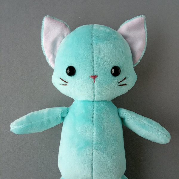 adorable-plush-toy-cat-handmade