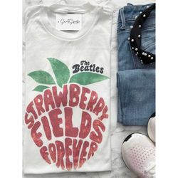 the beatles//strawberry fields//rock band//unisex fit//vintage feel