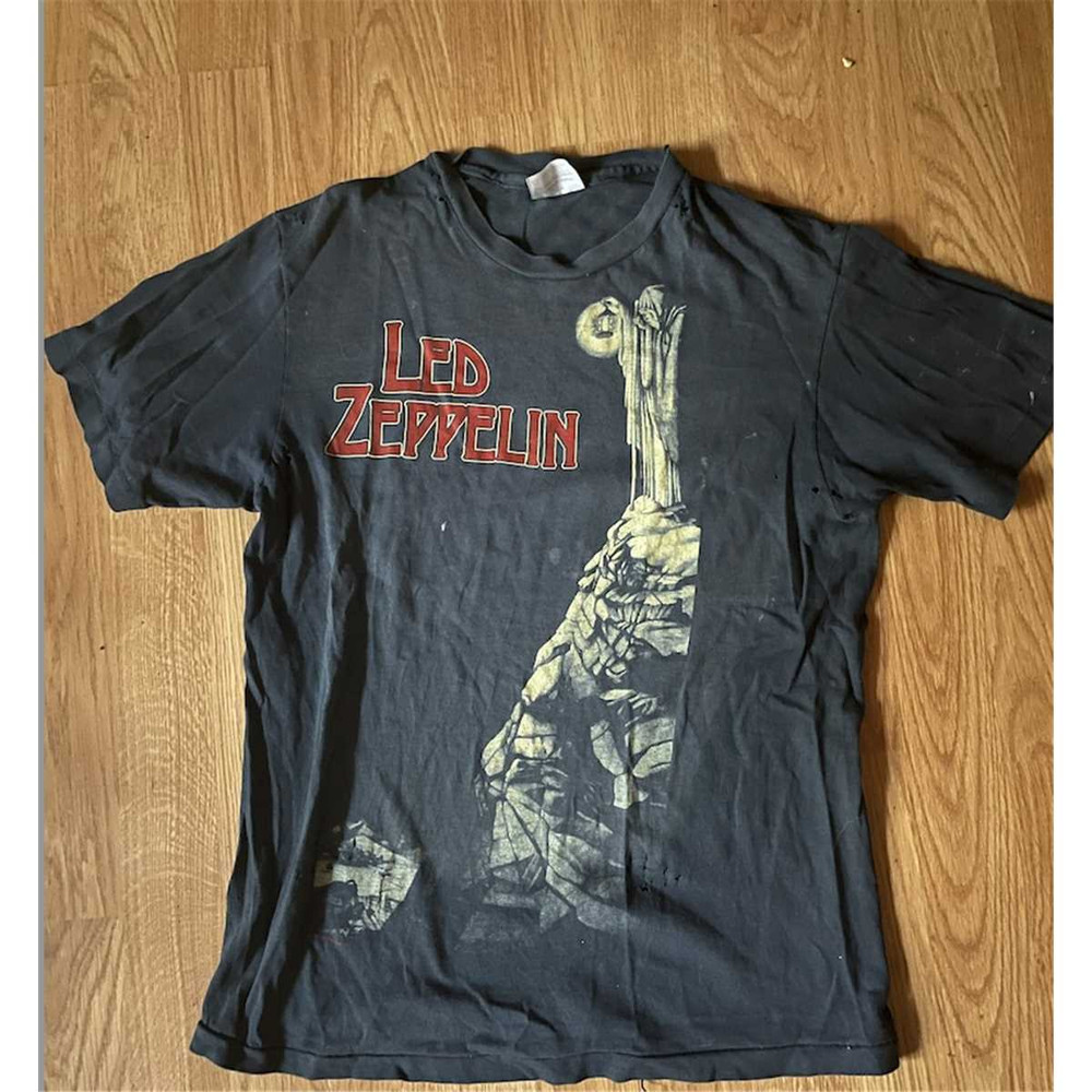 MR-17520231391-original-vintage-led-zeppelin-shirt-1984-zozo-hermit-image-1.jpg
