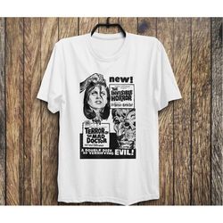 vintage horror terror halloween monster poster horror movie graphic t-shirt