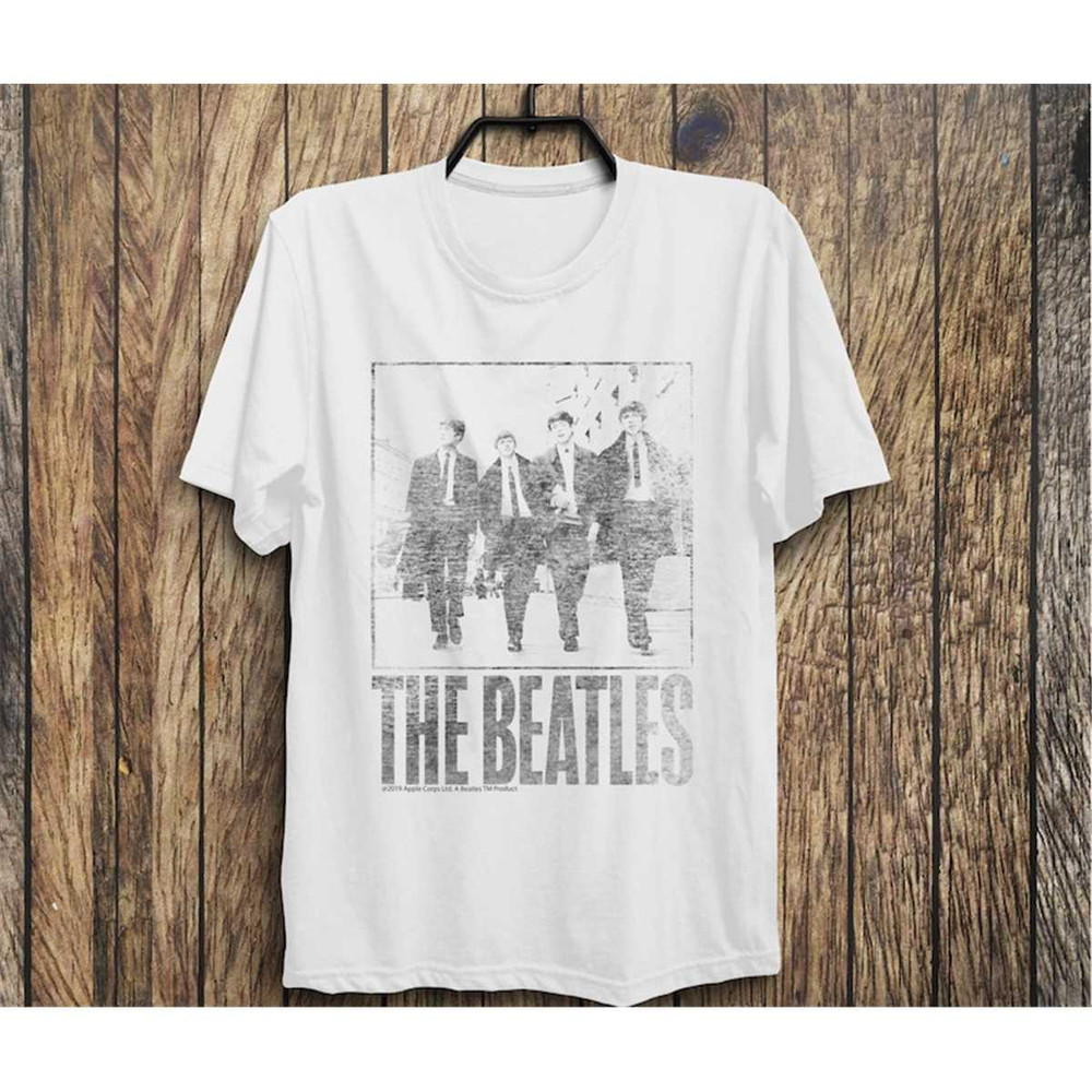 MR-175202317118-the-beatles-vintage-portrait-graphic-t-shirt-image-1.jpg